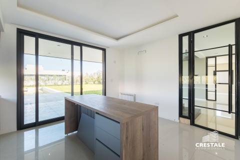 Casa 3 dormitorios en venta Puerto Roldán, Roldan. CHO7307296 Crestale Propiedades