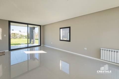 Casa 3 dormitorios en venta Puerto Roldán, Roldan. CHO7307296 Crestale Propiedades