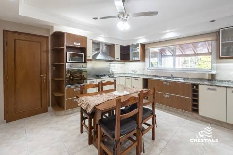 Casa 4 dormitorios en venta Kentucky Club De Campo, Funes. CHO7325414 Crestale Propiedades