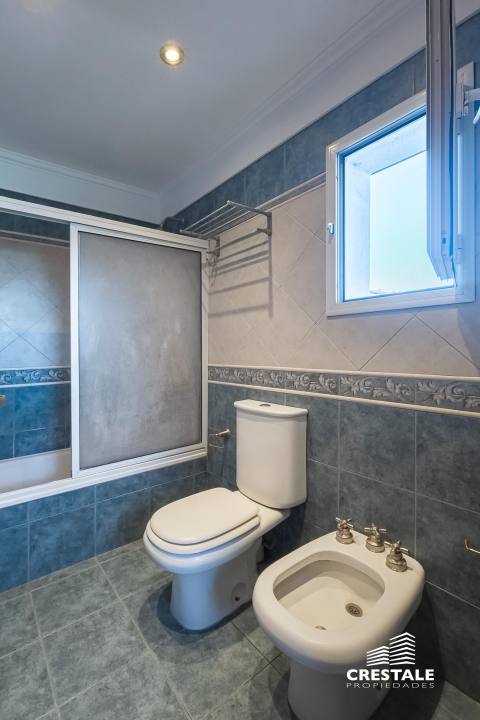 Casa 4 dormitorios en venta Kentucky Club De Campo, Funes. CHO7325414 Crestale Propiedades