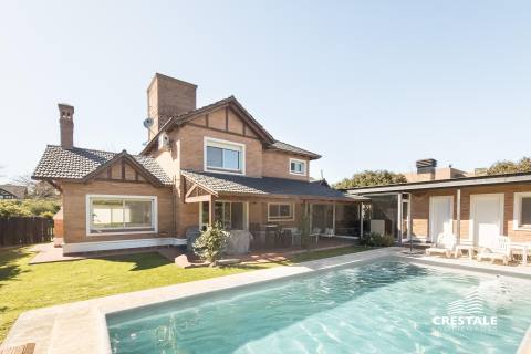Casa 4 dormitorios en venta Kentucky Club De Campo, Funes. CHO7325414 Crestale Propiedades