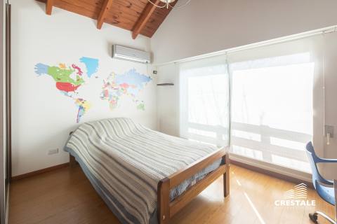 Casa 4 dormitorios en venta Kentucky Club De Campo, Funes. CHO7325414 Crestale Propiedades