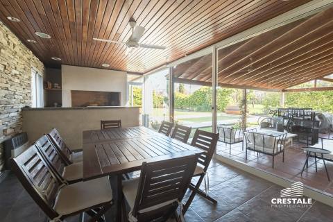 Casa 4 dormitorios en venta Kentucky Club De Campo, Funes. CHO7325414 Crestale Propiedades
