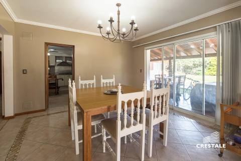 Casa 4 dormitorios en venta Kentucky Club De Campo, Funes. CHO7325414 Crestale Propiedades