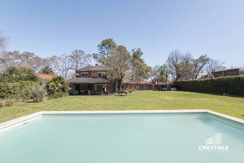 Casa 5 dormitorios en venta Venezuela Y Brassey, Rosario. CHO7363780 Crestale Propiedades
