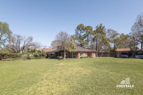 Casa 5 dormitorios en venta Venezuela Y Brassey, Rosario. CHO7363780 Crestale Propiedades