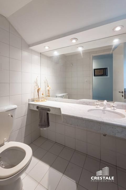Casa 5 dormitorios en venta Venezuela Y Brassey, Rosario. CHO7363780 Crestale Propiedades