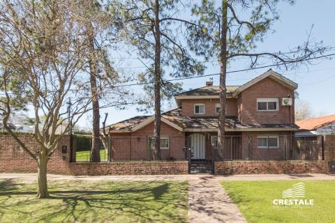 Casa 5 dormitorios en venta Venezuela Y Brassey, Rosario. CHO7363780 Crestale Propiedades