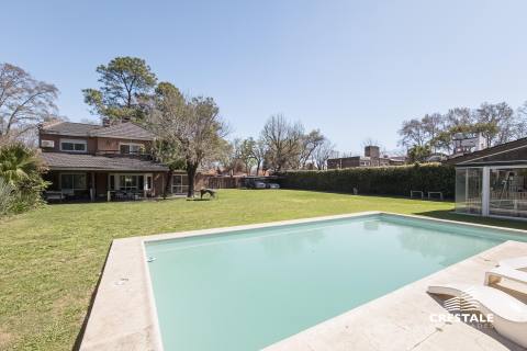 Casa 5 dormitorios en venta Venezuela Y Brassey, Rosario. CHO7363780 Crestale Propiedades