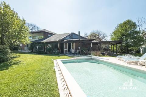 Casa 6 dormitorios en venta Kentucky Club De Campo, Funes. CHO7379571 Crestale Propiedades