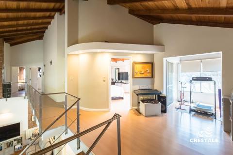 Casa 6 dormitorios en venta Kentucky Club De Campo, Funes. CHO7379571 Crestale Propiedades