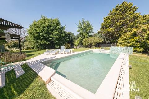 Casa 6 dormitorios en venta Kentucky Club De Campo, Funes. CHO7379571 Crestale Propiedades