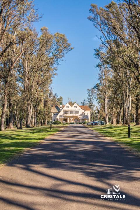 Casa 6 dormitorios en venta Kentucky Club De Campo, Funes. CHO7379571 Crestale Propiedades