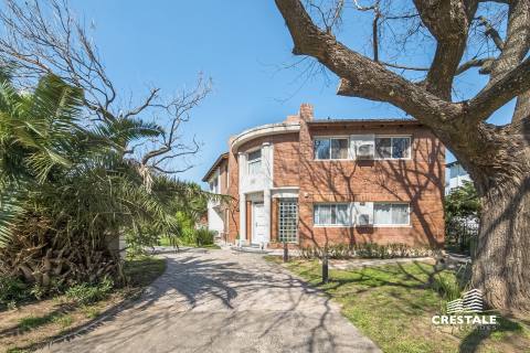 Casa 6 dormitorios en venta Kentucky Club De Campo, Funes. CHO7379571 Crestale Propiedades