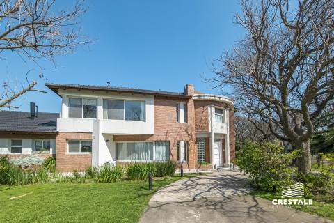 Casa 6 dormitorios en venta Kentucky Club De Campo, Funes. CHO7379571 Crestale Propiedades