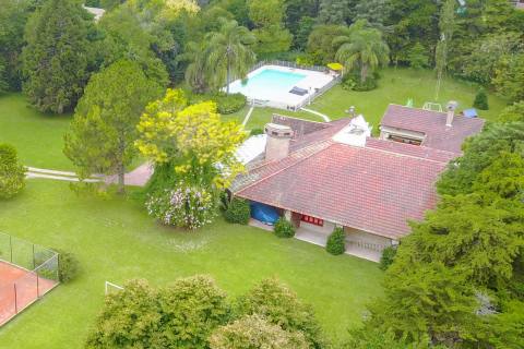 Casa 4 dormitorios en venta Cotos De La Alameda, Roldán. CHO766585 Crestale Propiedades