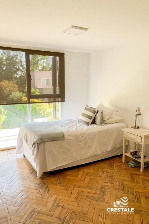 Casa 3 dormitorios en venta Rosario, LOS PASOS DEL JOCKEY. CHO759597 Crestale Propiedades